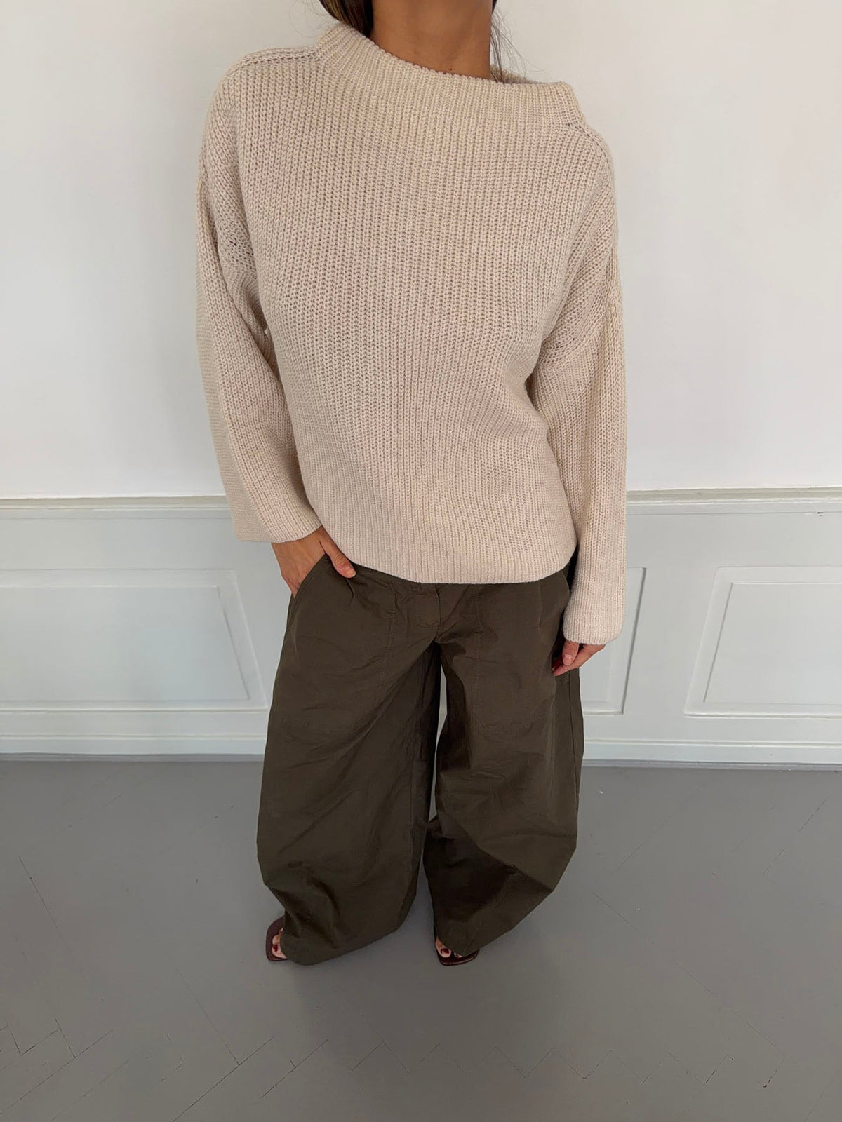 Cholana knit with open back - Beige